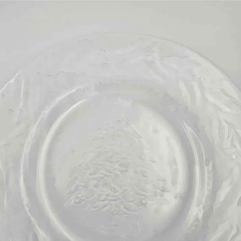 Arcoroc Holly Tree 10.75 Inch Dinner Plate Made of Pressed Crystal Glass